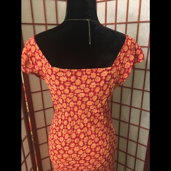 🔥Beautiful RED/ORANGE Floral pattern Dress 🔥SZ S - Picture 3 of 8